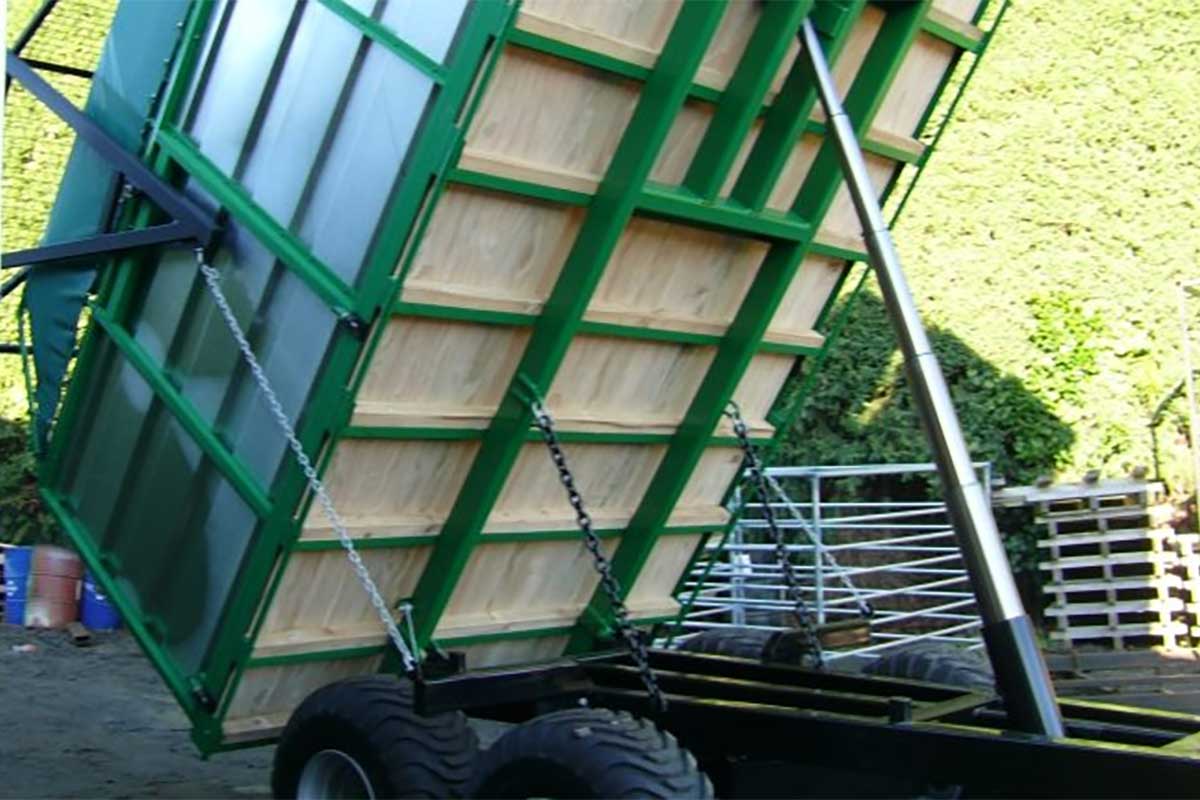 8 Tonne Tandem Trailer with Maize Cage