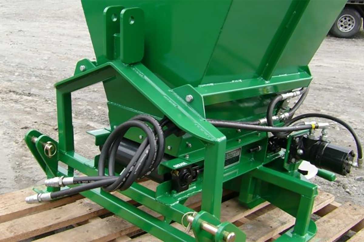 SAND SPREADER