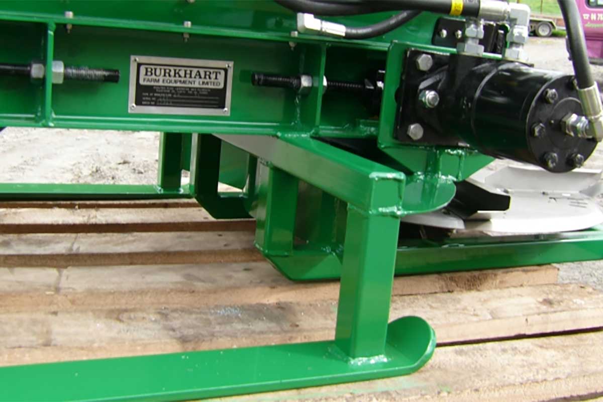 SAND SPREADER