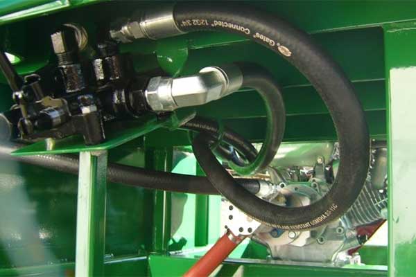 Vertical Commercial Self Powered Wood Splitter