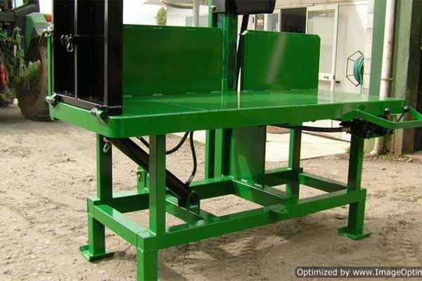 Vertical Tractor Mounted 3PL Wood Splitter