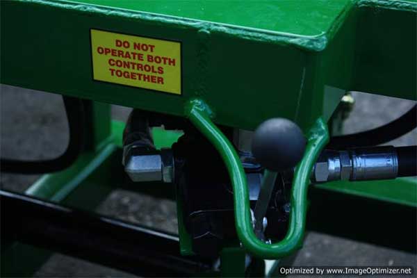 Vertical Tractor Mounted 3PL Wood Splitter