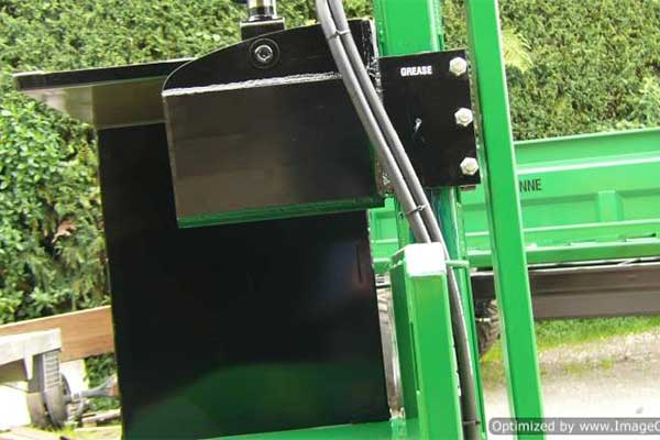 Vertical Tractor Mounted 3PL Wood Splitter