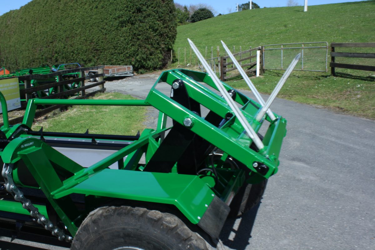 Double Balefeeder