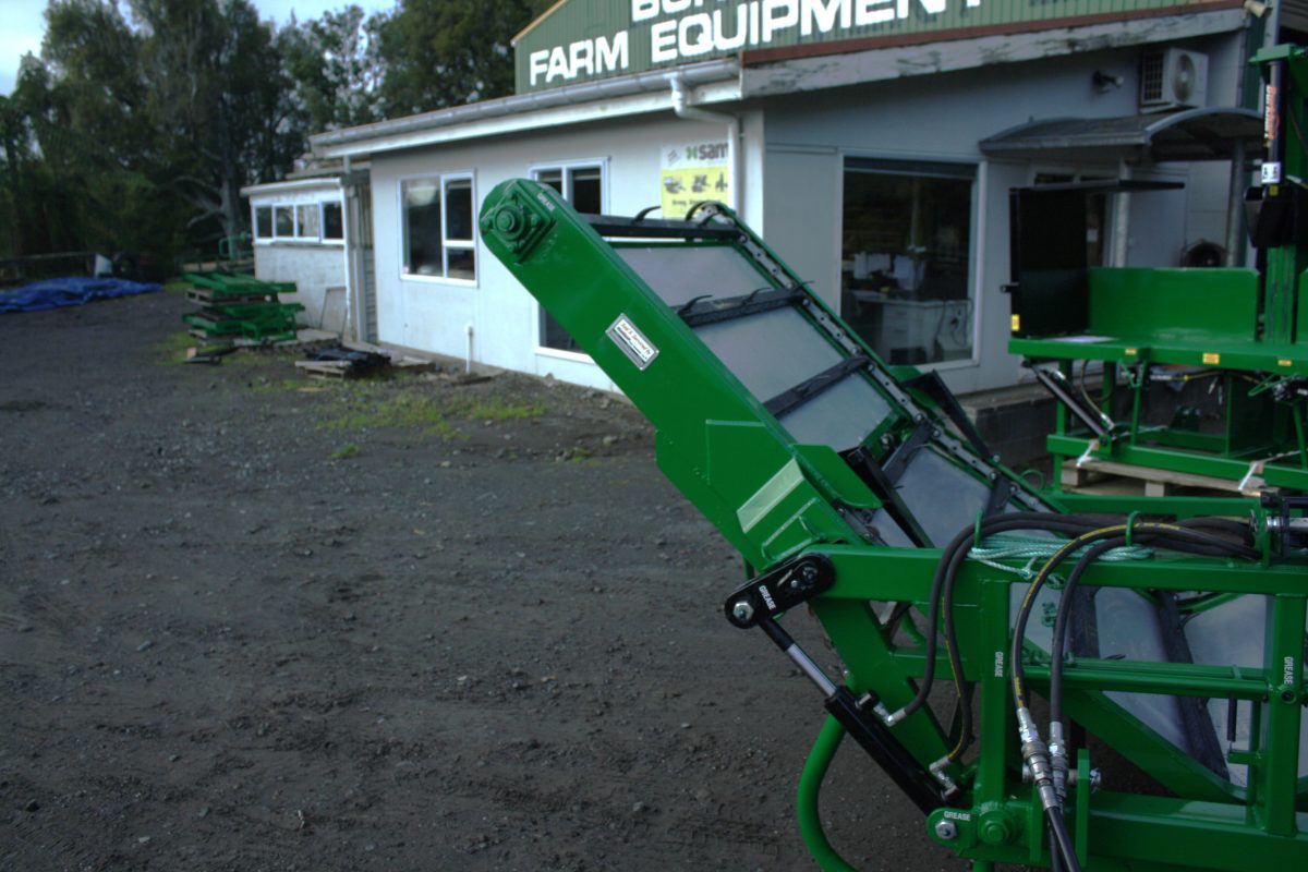 Trough feed Bale Feeder
